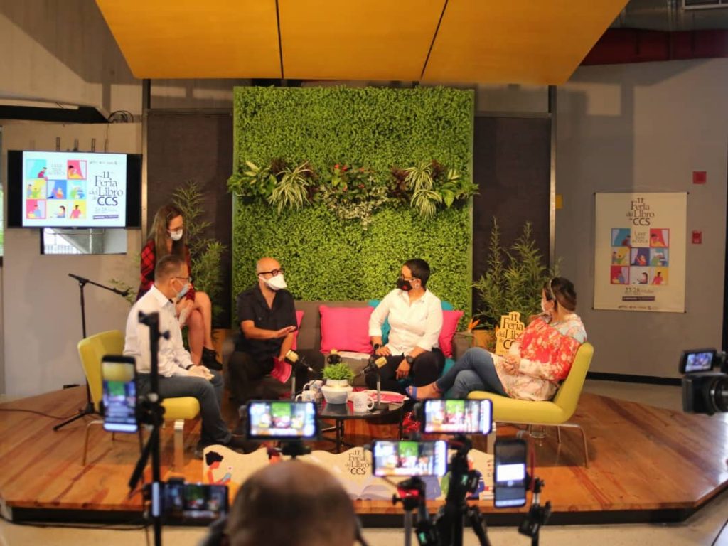 Feria del Libro CCS 2020 WA0104